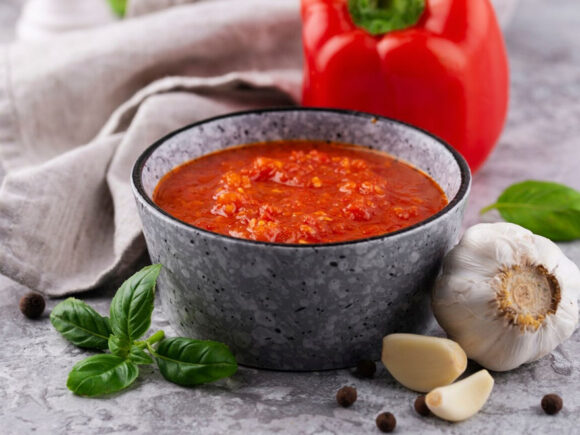 What Makes Onion Tomato Sauce a Must-Have in Every Indian Pantry?