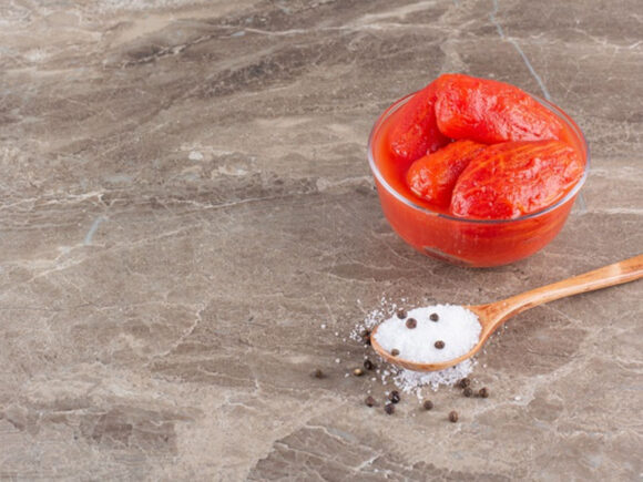 What Makes Onion Tomato Sauce a Must-Have in Every Indian Pantry?